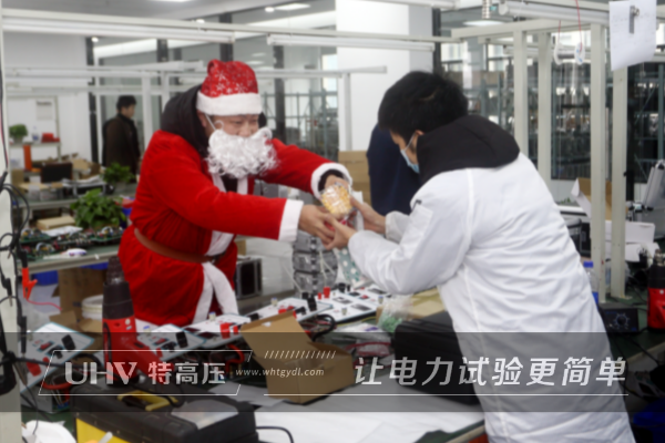 圣诞嘉年华~连忙收下银娱优越会官网电力这份圣诞福利!(图6) 圣诞嘉年华~连忙收下银娱优越会官网电力这份圣诞福利!(图6)