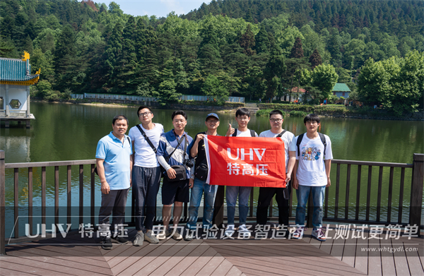 赏瀑布云海，，，，，，，品文化庐山！2023武汉银娱优越会官网庐山行团建游(图3)