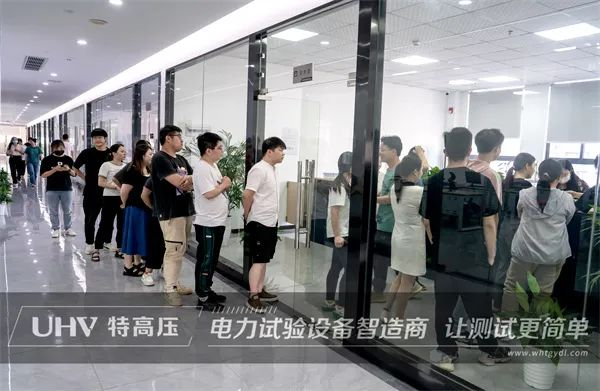 浓浓端午情，，，，，，粽香暖人心 | 武汉银娱优越会官网为职工发放端午福利(图8)